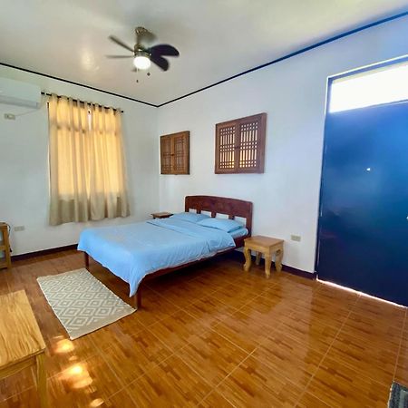 Oceana Hotel & Beach Resort Puerto Galera Exterior photo