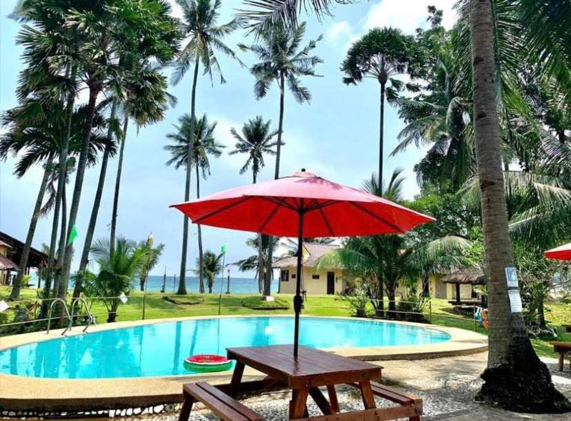 Oceana Hotel & Beach Resort Puerto Galera Exterior photo