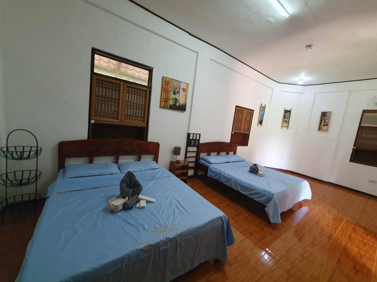 Oceana Hotel & Beach Resort Puerto Galera Exterior photo
